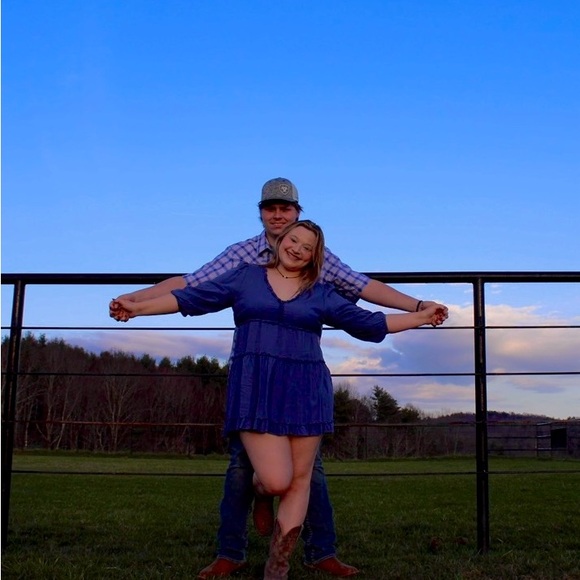 Meet your Posher, Leah - Picture 5 of 5